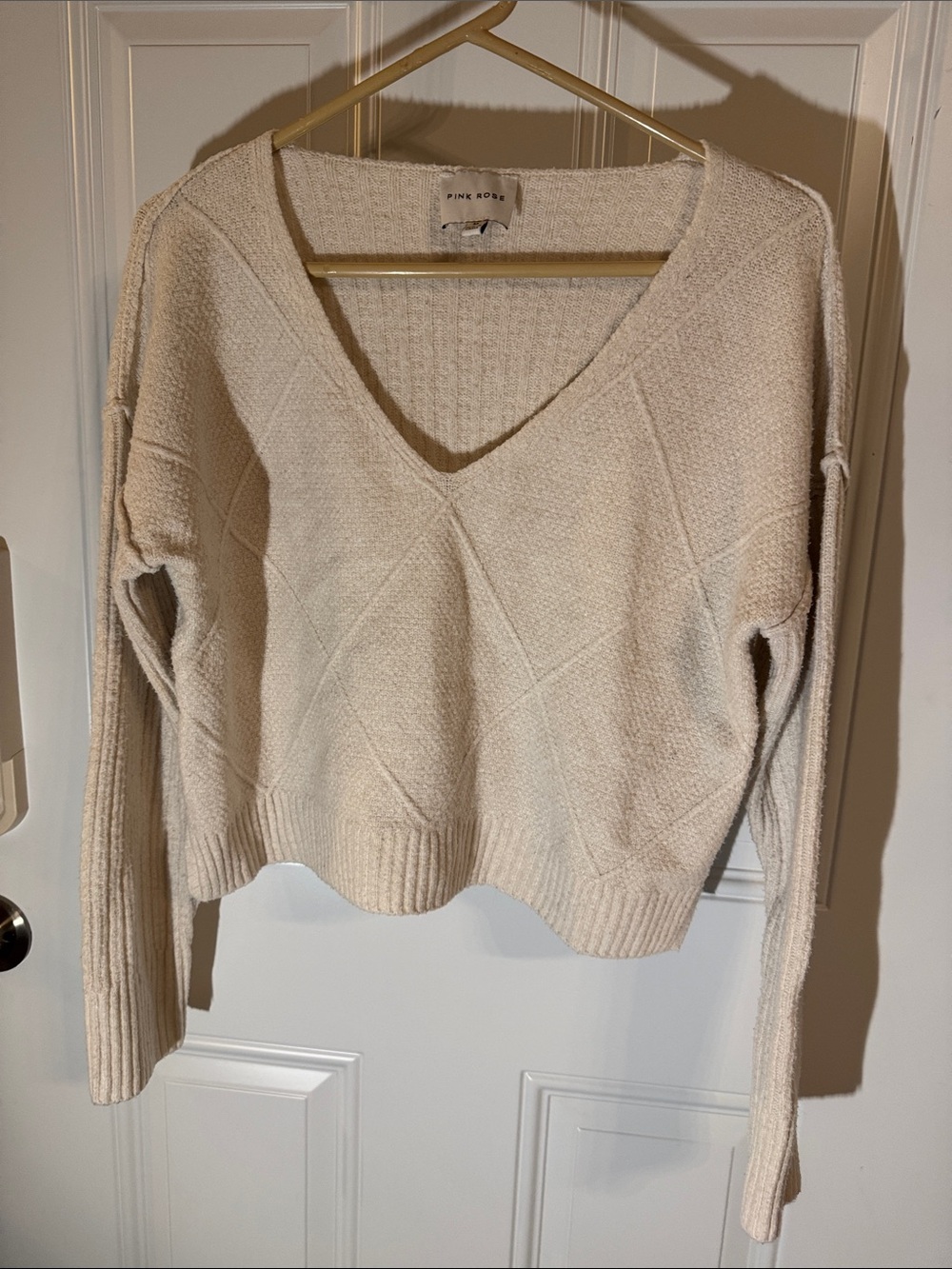 Pink Rose Cream V-Neck Diamond-Knit Sweater